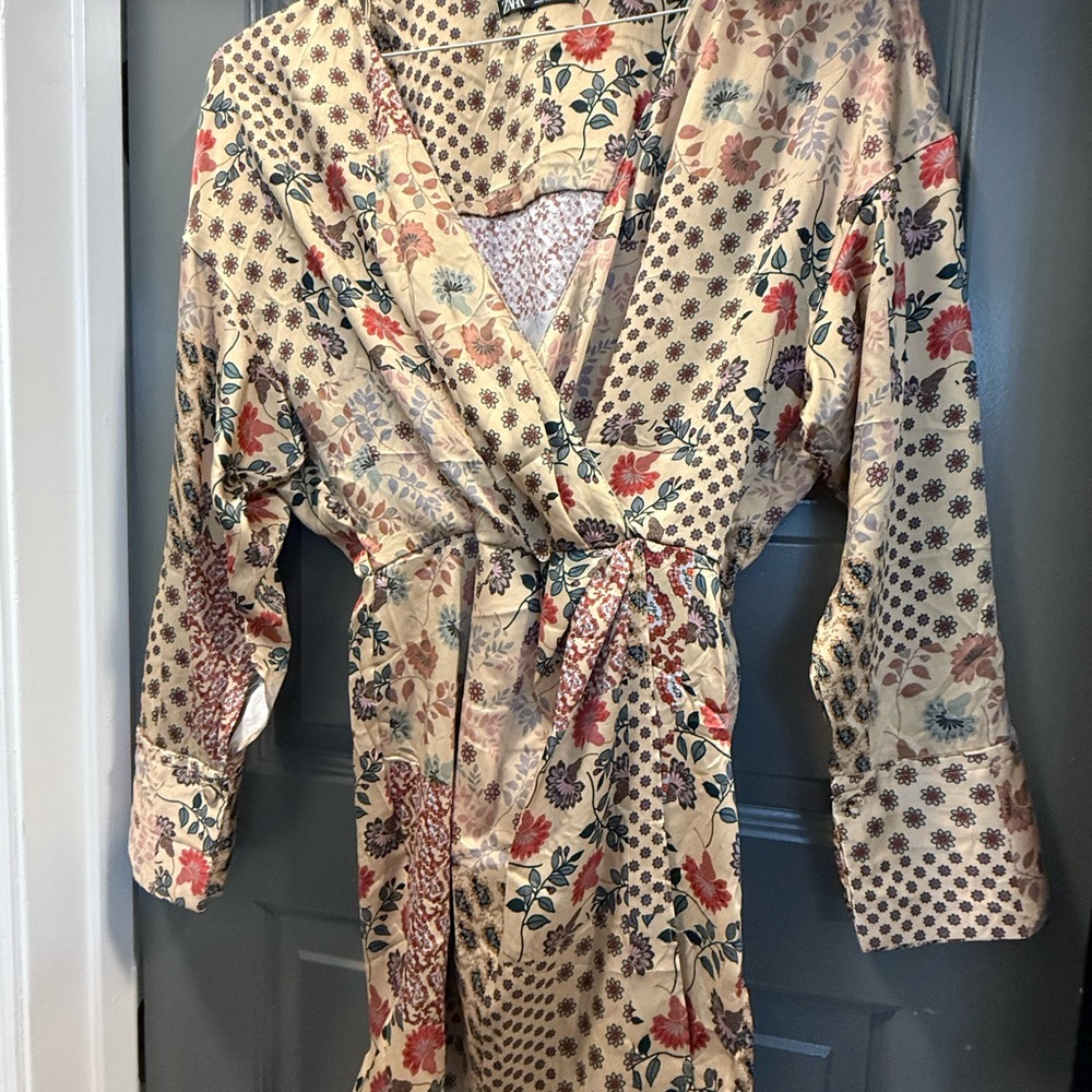 Zara floral skirt romper with Dolman Sleeves - Picture 1 of 5